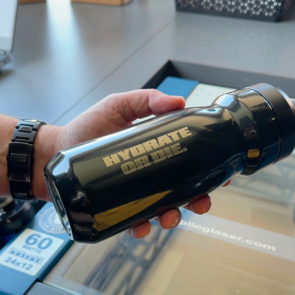 Von der Community personalisierte CamelBak Flasche, Design 7 von 8